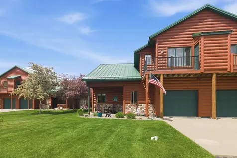 33176 170th Lane Isle MN 56342