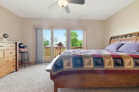 33176 170th Lane Isle MN 56342