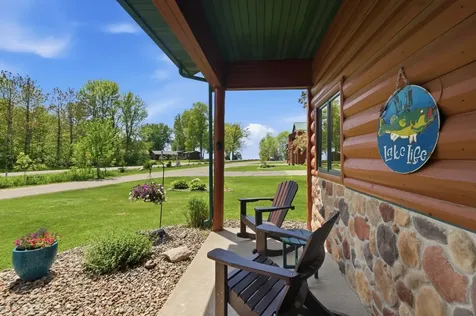33176 170th Lane Isle MN 56342