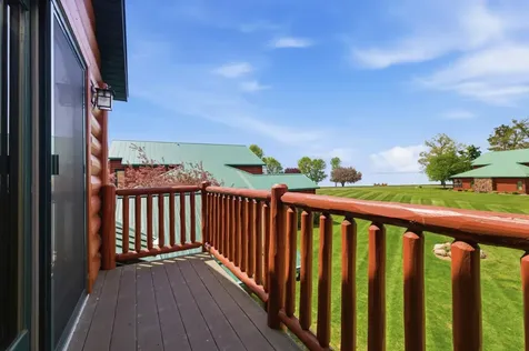 33176 170th Lane Isle MN 56342