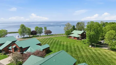 33176 170th Lane Isle MN 56342