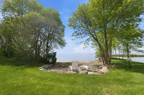 33176 170th Lane Isle MN 56342