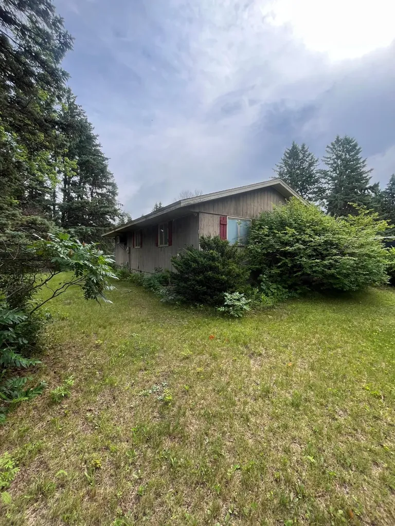 11039 181st Avenue NW Elk River MN 55330