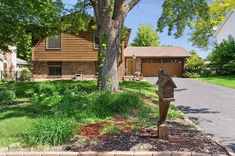 8124 W 102nd Street Bloomington MN 55438
