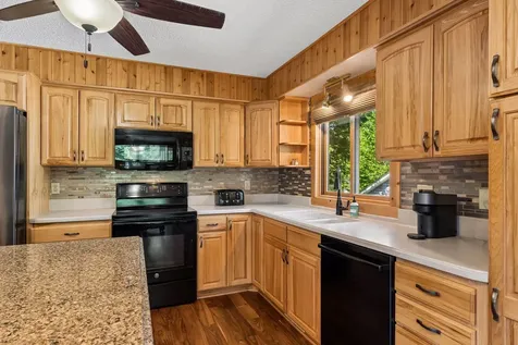 8124 W 102nd Street Bloomington MN 55438