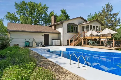 8124 W 102nd Street Bloomington MN 55438