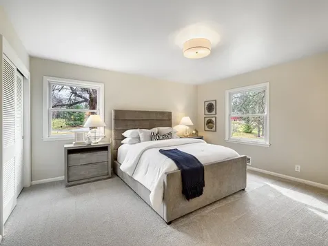 205 Oakview Road West Saint Paul MN 55118