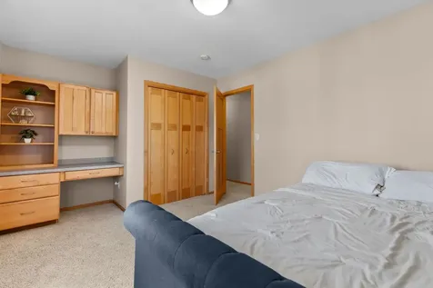 2980 Darcy Drive NE Rochester MN 55906
