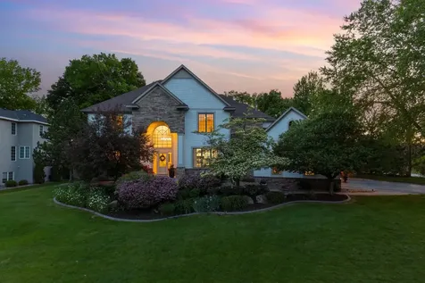 8562 French Curve Eden Prairie MN 55347