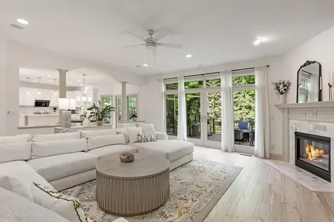 8562 French Curve Eden Prairie MN 55347