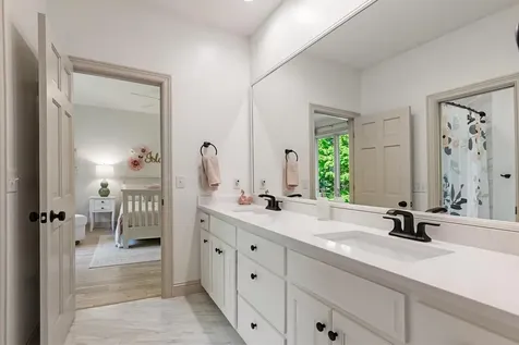 8562 French Curve Eden Prairie MN 55347