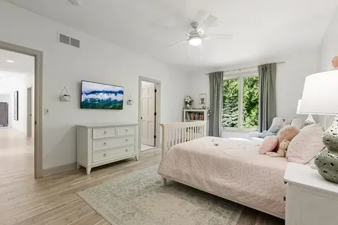 8562 French Curve Eden Prairie MN 55347