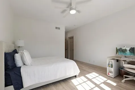 8562 French Curve Eden Prairie MN 55347