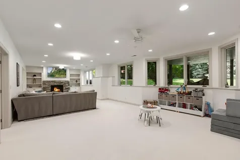 8562 French Curve Eden Prairie MN 55347