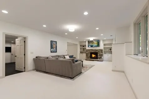 8562 French Curve Eden Prairie MN 55347
