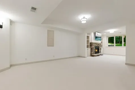 8562 French Curve Eden Prairie MN 55347