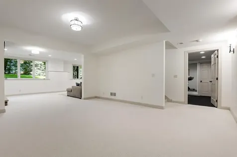 8562 French Curve Eden Prairie MN 55347