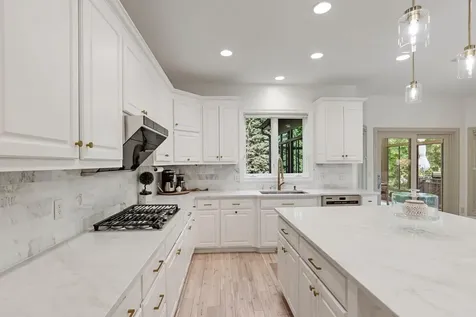 8562 French Curve Eden Prairie MN 55347