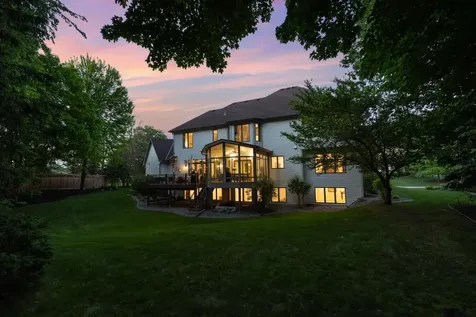 8562 French Curve Eden Prairie MN 55347