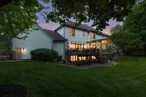 8562 French Curve Eden Prairie MN 55347