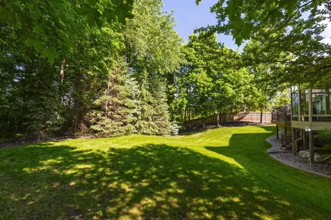 8562 French Curve Eden Prairie MN 55347
