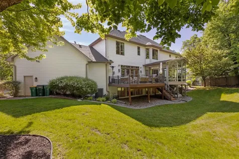8562 French Curve Eden Prairie MN 55347