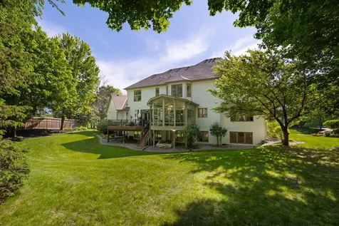 8562 French Curve Eden Prairie MN 55347