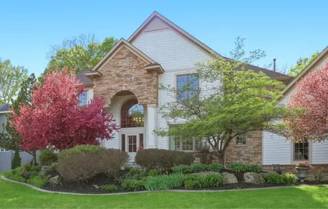 8562 French Curve Eden Prairie MN 55347