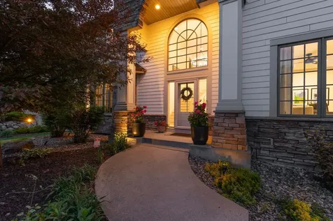 8562 French Curve Eden Prairie MN 55347