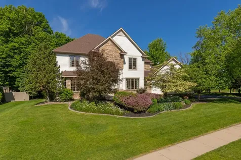 8562 French Curve Eden Prairie MN 55347