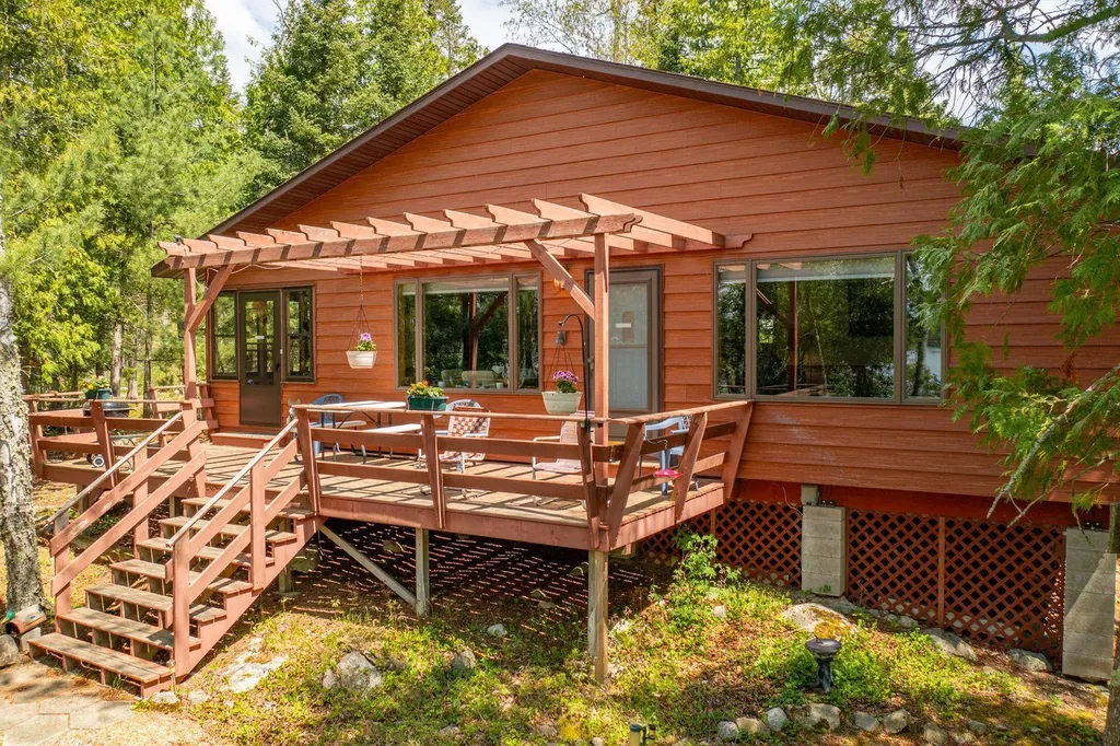 5399 Pine Island N Tower MN 55790