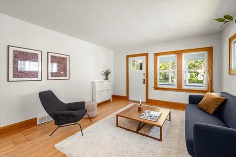 5233 44th Avenue S Minneapolis MN 55417