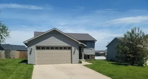 284 Highlands Avenue Zumbrota MN 55992
