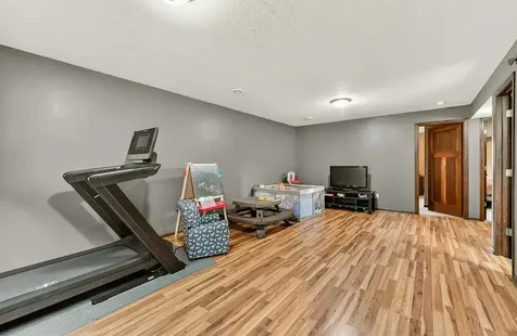 284 Highlands Avenue Zumbrota MN 55992