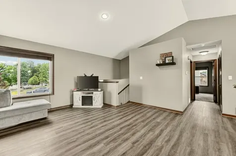 284 Highlands Avenue Zumbrota MN 55992