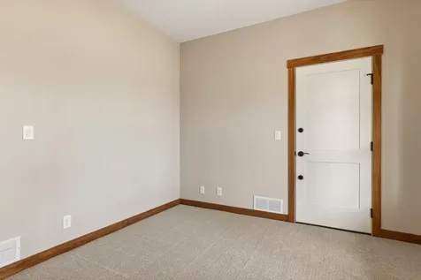 L3B2 Miller Pl NW Rochester MN 55901