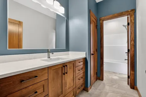 L3B2 Miller Pl NW Rochester MN 55901