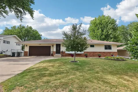 3403 71st Street E Inver Grove Heights MN 55076