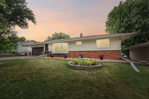 3403 71st Street E Inver Grove Heights MN 55076
