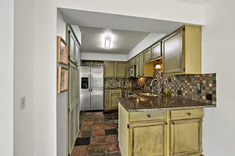 2890 Castleford Court Woodbury MN 55125