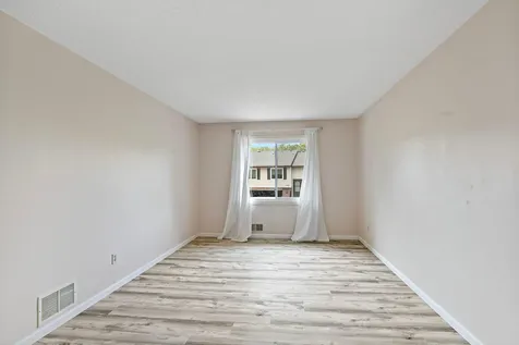 2890 Castleford Court Woodbury MN 55125