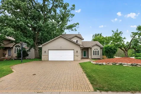7001 46th Street N Oakdale MN 55128