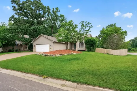 7001 46th Street N Oakdale MN 55128