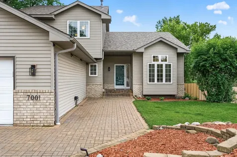 7001 46th Street N Oakdale MN 55128