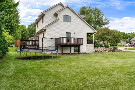 1845 Paulis Drive Faribault MN 55021