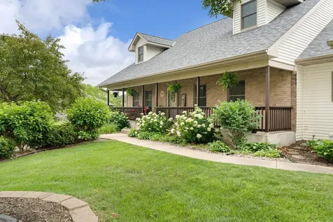 1845 Paulis Drive Faribault MN 55021