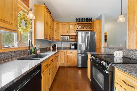 1845 Paulis Drive Faribault MN 55021