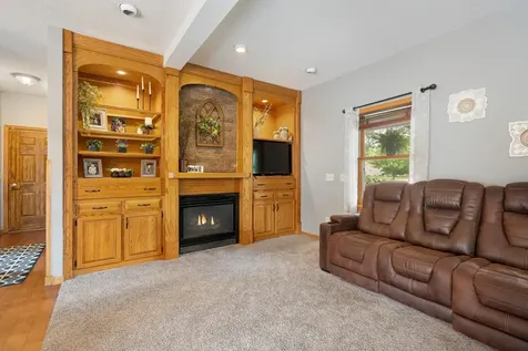 1845 Paulis Drive Faribault MN 55021