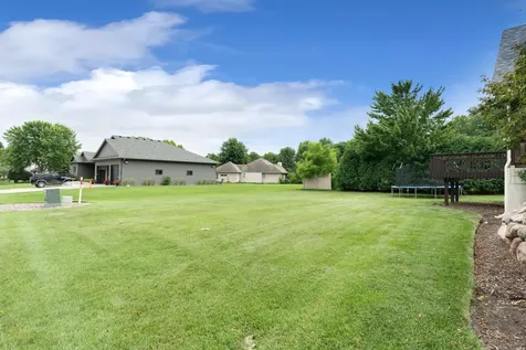 1845 Paulis Drive Faribault MN 55021
