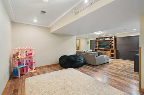 1845 Paulis Drive Faribault MN 55021